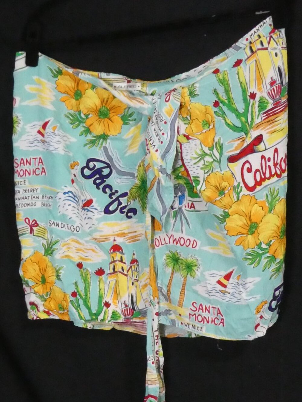 ALFRED California Pacific Novelty Print Wrap Skirt - size small